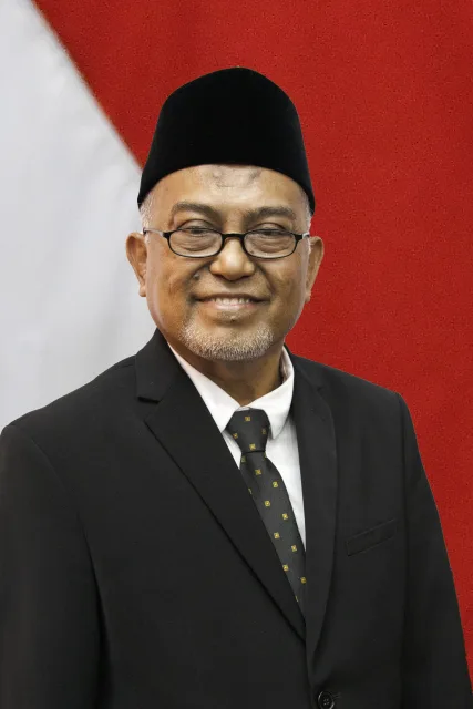 Drs. Satria Dharma